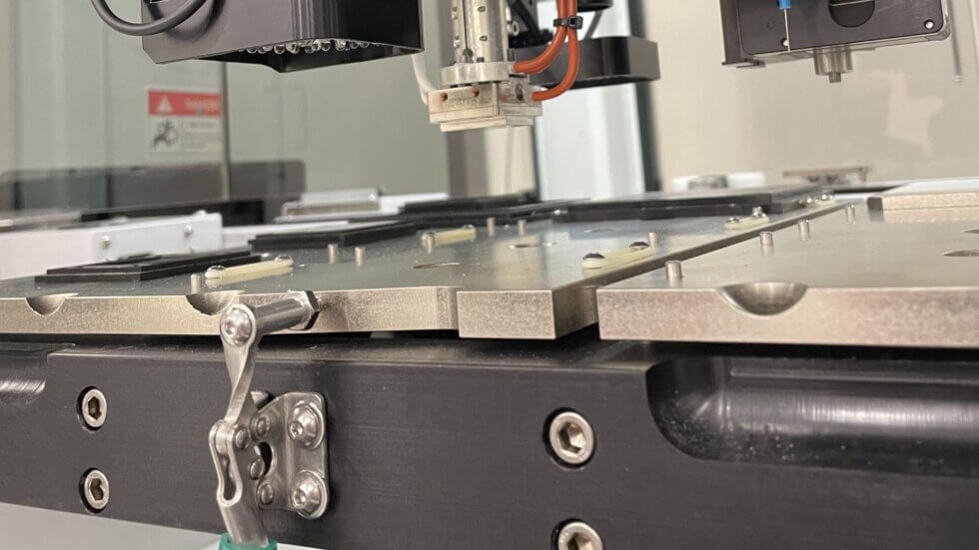 Optimizing Die Bonding with Planarity Control: Ensuring Precision in Device Attachment Across Industries